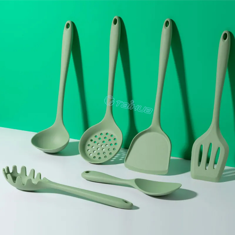 為什么現在好多人選擇硅膠制品而不選擇塑膠?